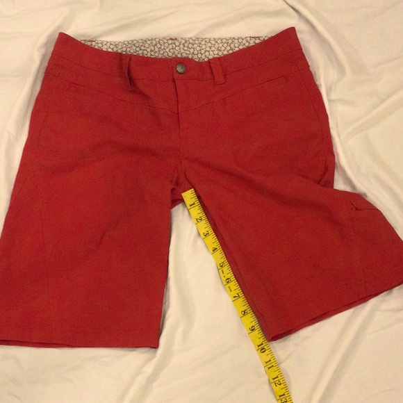 Athleta Red Dipper Bermuda Hiking Shorts Size 8 - Picture 1 of 8